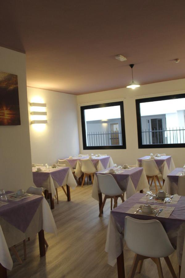 Hotel Adria Nuova Римини Экстерьер фото