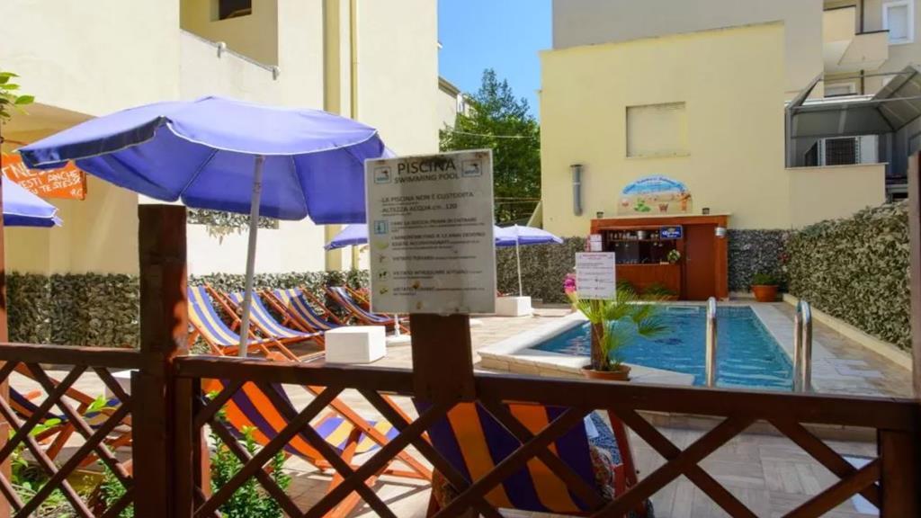 Hotel Adria Nuova Римини Экстерьер фото