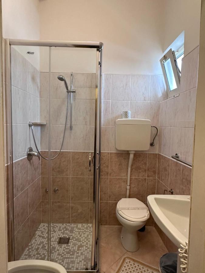 Hotel Adria Nuova Римини Экстерьер фото
