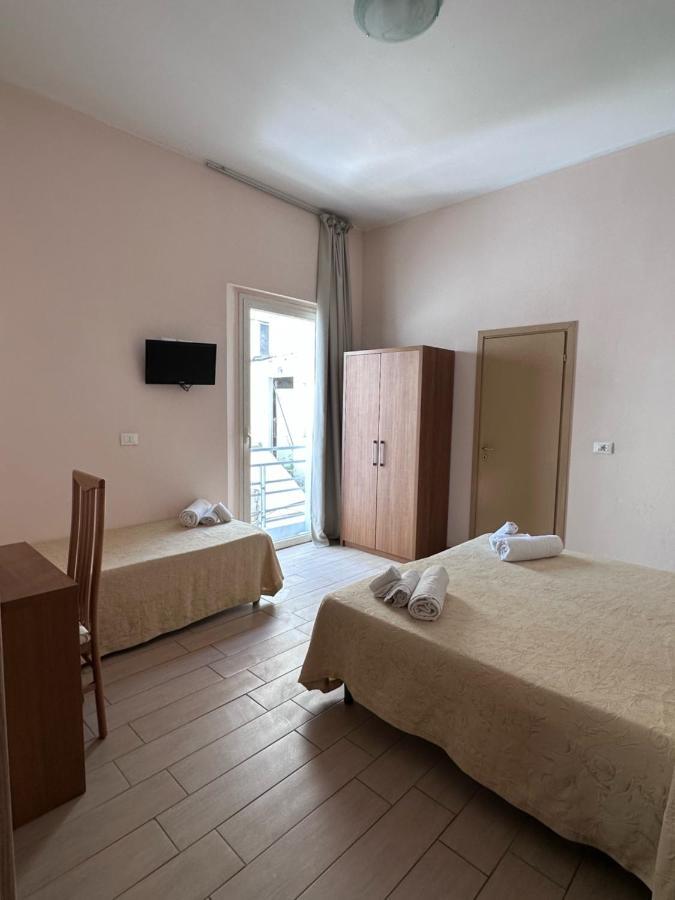 Hotel Adria Nuova Римини Экстерьер фото